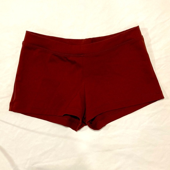 Capezio maroon dance shorts size M - Picture 1 of 1